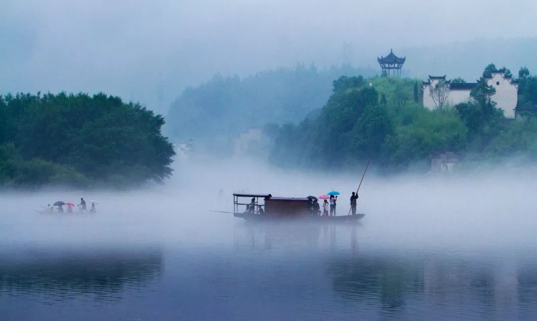 元卿凌宇文皓，探索自然美景，寻找内心的平静之旅