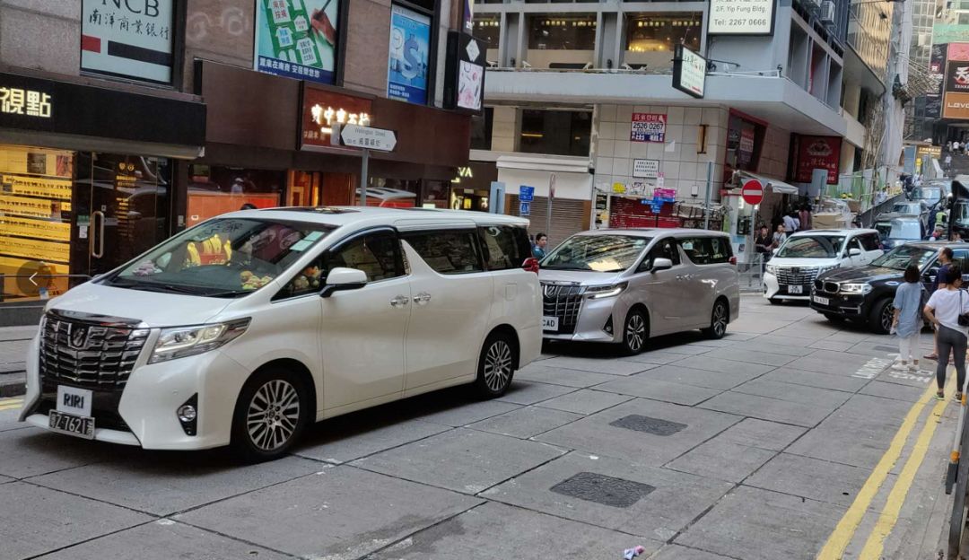 香港上市汽车，小巷中的隐秘宝藏，探寻市场新机遇